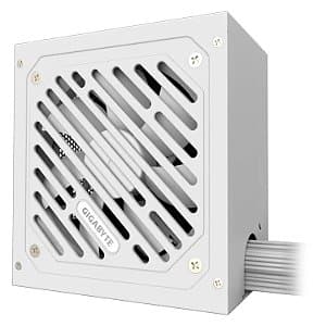 Fonte Gigabyte GP-P650SS ATX 650W 80 Plus Silver PFC Ativo - Preto
