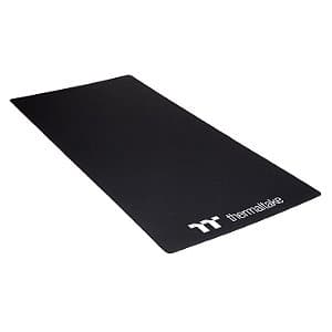 Tapete de Chao Thermaltake para Cockpit e Cadeira Gamer Sim Rig Floor Mat Preto Antiderrapante - GSC-ACC-MTFABB-01